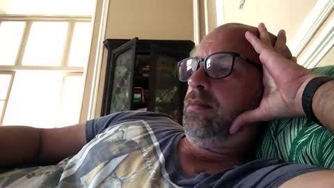 adrienfromparis online show from May 10, 11:48 am