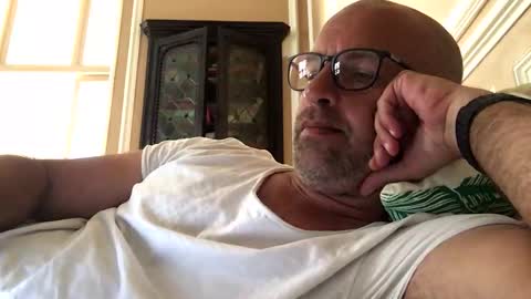 adrienfromparis online show from May 14, 11:39 am