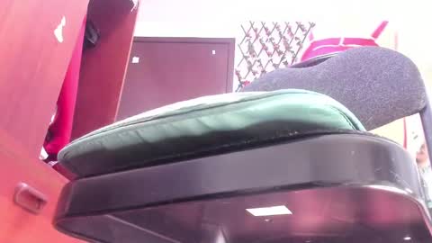 adriiana_fox_ online show from January 16, 6:37 pm