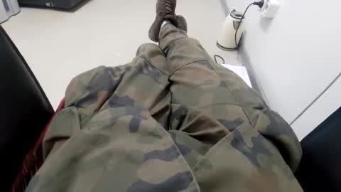 adventure85d4 online show from April 21, 11:29 pm