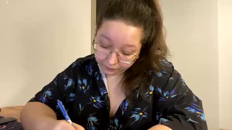 aemilialust online show from February 10, 2:59 am