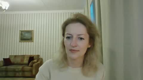 Snapshot of aeroliss chatting on June 4, 6:36 pm aeroliss online show from June 4, 6:36 pm
