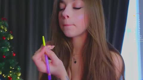 Afelia online show from December 17, 6:30 am