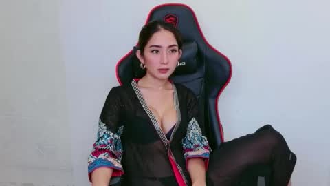 affairofts online show from April 27, 5:11 pm