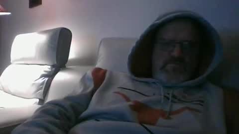 afr10221966 online show from November 14, 2:43 am