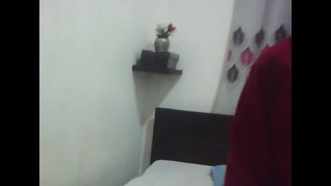 Snapshot of african_beauties chatting on February 8, 5:11 am Mia Friends online show from February 8, 5:11 am