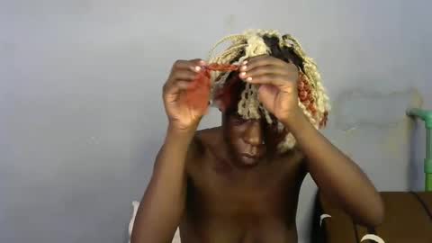 Snapshot of african_berries chatting on December 5, 5:28 pm african berries online show from December 5, 5:28 pm