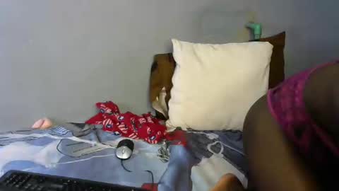 Snapshot of african_berries chatting on December 6, 4:49 pm african berries online show from December 6, 4:49 pm