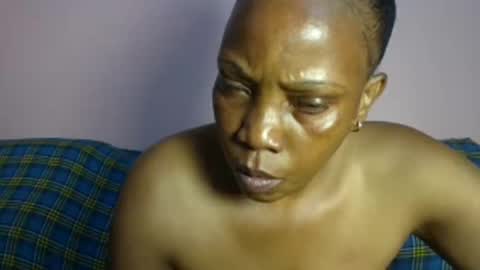 Snapshot of african_divaa chatting on February 20, 5:26 am african_divaa online show from February 20, 5:26 am