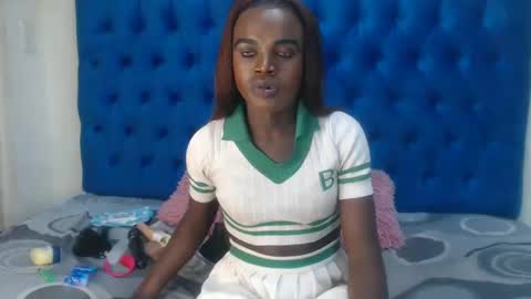 Snapshot of africanbrownskingoddes chatting on February 13, 12:35 am africanbrownskingoddes online show from February 13, 12:35 am