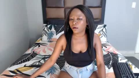 Snapshot of africasoil chatting on January 15, 8:08 am Africasoil online show from January 15, 8:08 am