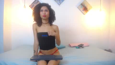 Snapshot of afrodita_house chatting on October 13, 7:36 pm afrodita_house online show from October 13, 7:36 pm