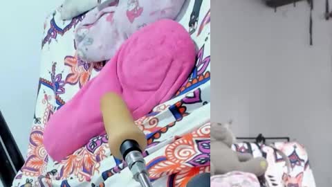 afroditacute16 online show from November 25, 8:42 pm