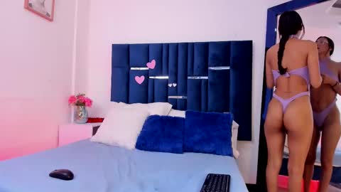 Snapshot of afroditaevans__ chatting on February 18, 1:40 pm A F R O D I T A E V A N S online show from February 18, 1:40 pm