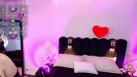 Snapshot of afroditas_11 chatting on April 4, 12:35 pm afroditas_11 online show from April 4, 12:35 pm