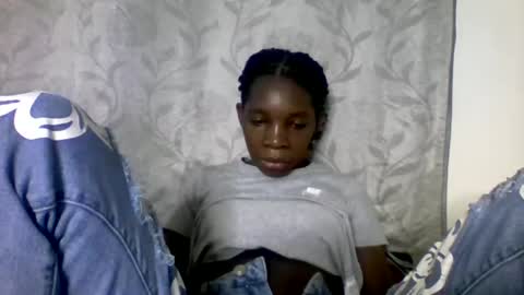 Snapshot of afronubians_ chatting on January 29, 5:02 pm pink and josphen online show from January 29, 5:02 pm