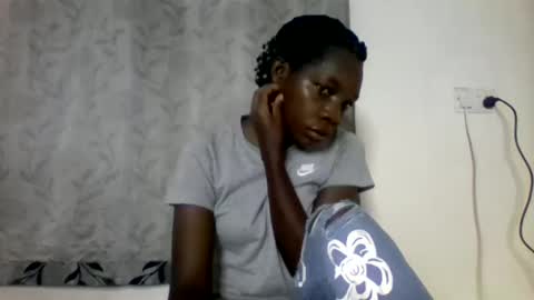 Snapshot of afronubians_ chatting on January 30, 4:48 am pink and josphen online show from January 30, 4:48 am