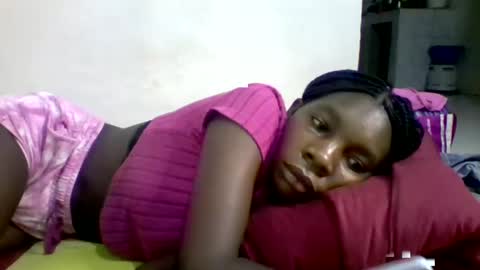 Snapshot of afronubians_ chatting on January 31, 4:06 pm pink and josphen online show from January 31, 4:06 pm