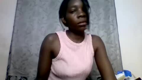 Snapshot of afronubians_ chatting on February 3, 6:39 pm pink and josphen online show from February 3, 6:39 pm