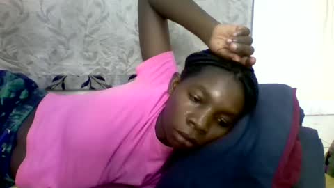 Snapshot of afronubians_ chatting on February 5, 7:10 pm pink and josphen online show from February 5, 7:10 pm