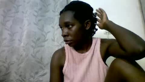 Snapshot of afronubians_ chatting on February 10, 7:07 pm pink and josphen online show from February 10, 7:07 pm