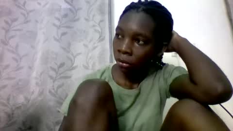 Snapshot of afronubians_ chatting on February 12, 8:59 am pink and josphen online show from February 12, 8:59 am