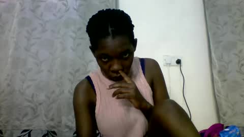 Snapshot of afronubians_ chatting on February 13, 5:37 am pink and josphen online show from February 13, 5:37 am