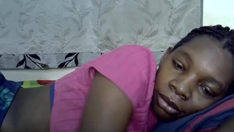 Snapshot of afronubians_ chatting on February 17, 11:34 am pink and josphen online show from February 17, 11:34 am