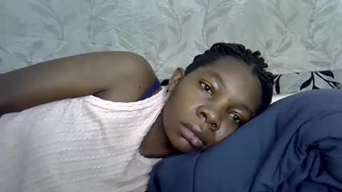 Snapshot of afronubians_ chatting on February 20, 4:28 am pink and josphen online show from February 20, 4:28 am