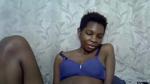 Snapshot of afronubians_ chatting on March 2, 5:14 pm pink and josphen online show from March 2, 5:14 pm