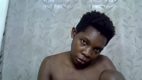 Snapshot of afronubians_ chatting on March 3, 8:27 am pink and josphen online show from March 3, 8:27 am