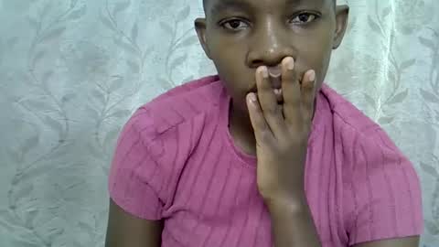 Snapshot of afronubians_ chatting on March 4, 4:52 pm pink and josphen online show from March 4, 4:52 pm