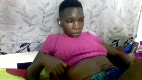 Snapshot of afronubians_ chatting on March 5, 8:21 am pink and josphen online show from March 5, 8:21 am