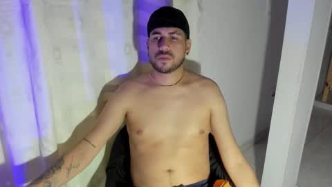 hotchillcouple online show from December 17, 5:13 am