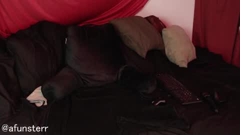 Snapshot of afunster chatting on January 28, 9:08 pm afunsterr online show from January 28, 9:08 pm