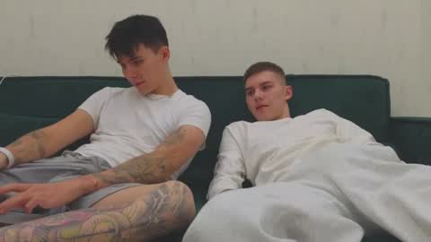 Mark online show from April 3, 9:13 pm