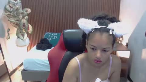 A G A T A  online show from October 31, 12:50 pm