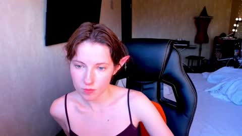 Snapshot of agata_in_wonderland chatting on September 23, 1:14 pm agata_in_wonderland online show from September 23, 1:14 pm