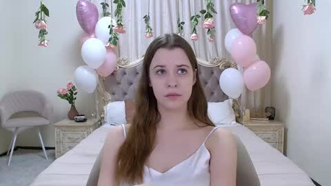 Snapshot of agataaisitt chatting on February 16, 3:27 pm Agata Aisitt online show from February 16, 3:27 pm