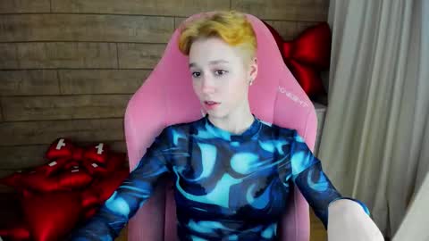 Snapshot of agatagate chatting on February 15, 7:51 am AgataGate online show from February 15, 7:51 am