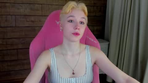 Snapshot of agatagate chatting on March 1, 6:26 am AgataGate online show from March 1, 6:26 am