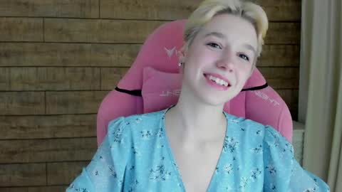 Snapshot of agatagate chatting on April 4, 4:33 am AgataGate online show from April 4, 4:33 am