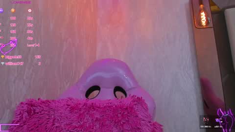Snapshot of agatha_russh_ chatting on January 11, 9:04 pm LUNNA online show from January 11, 9:04 pm