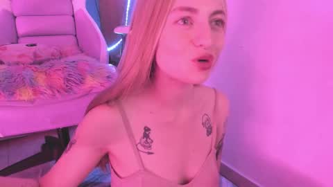 Camila     2 online show from January 19, 2:25 am