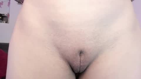 Snapshot of agathaa_ks_ chatting on February 3, 12:31 am Camila 2 online show from February 3, 12:31 am