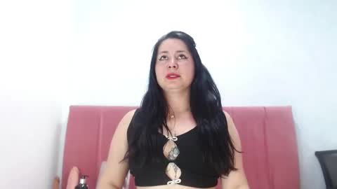 Snapshot of agathacorlincm101 chatting on November 9, 8:29 pm agathacorlincm101 online show from November 9, 8:29 pm