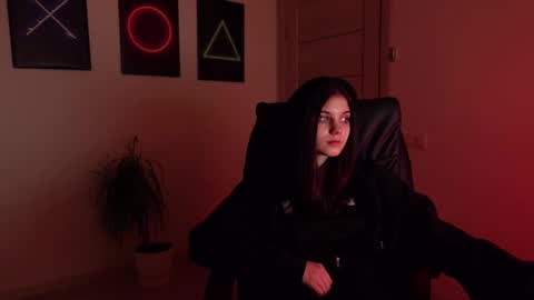 Agelina Lilly Laura online show from January 27, 11:32 am