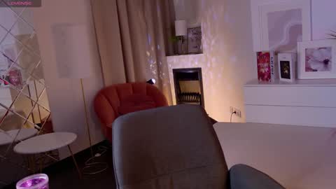 Agnes online show from February 22, 9:46 pm