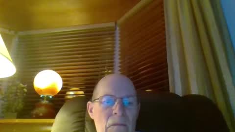 aguynrkfrd online show from January 24, 10:11 am