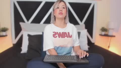 Ahmara  online show from December 20, 12:01 pm